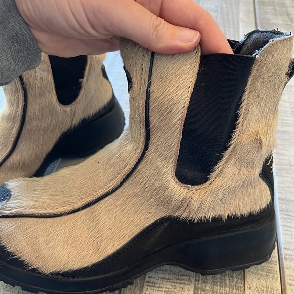 TECNICA Women’s Italian White Calf fur Ankle boot size 7 Winter Boot Waterproof - Picture 1 of 14